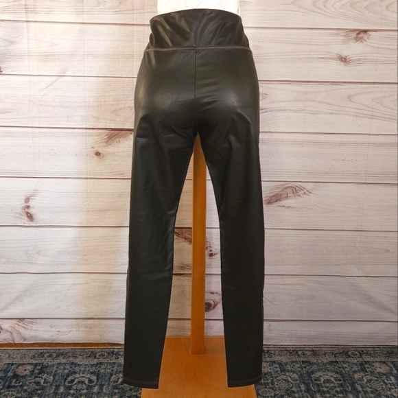Athleta All Over Gleam Faux Leather Tight Legging in Arbor Olive Size Medium - Picture 4 of 11